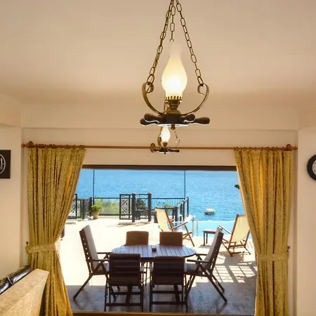 Alla * Kalkan